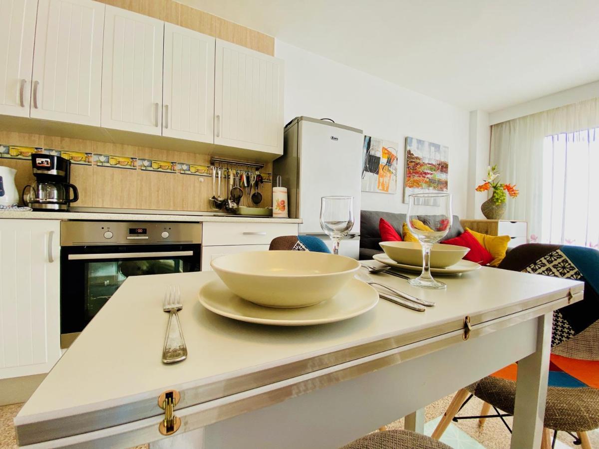Orange And White Apartment In Yumbo San Bartolome de Tirajana  Exterior photo