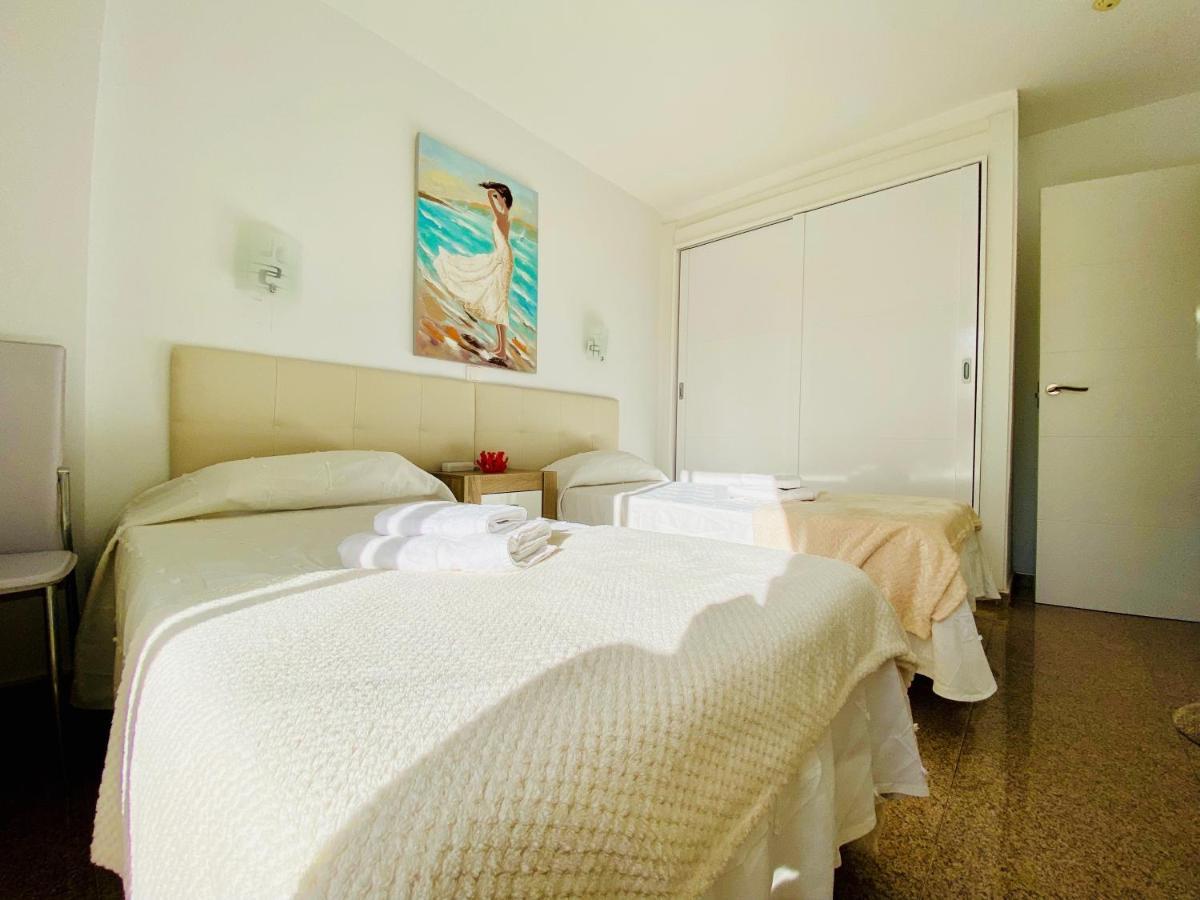 Orange And White Apartment In Yumbo San Bartolome de Tirajana  Exterior photo