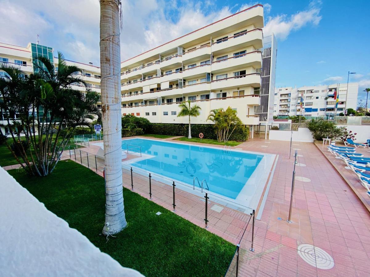 Orange And White Apartment In Yumbo San Bartolome de Tirajana  Exterior photo