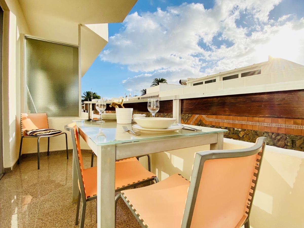 Orange And White Apartment In Yumbo San Bartolome de Tirajana  Exterior photo