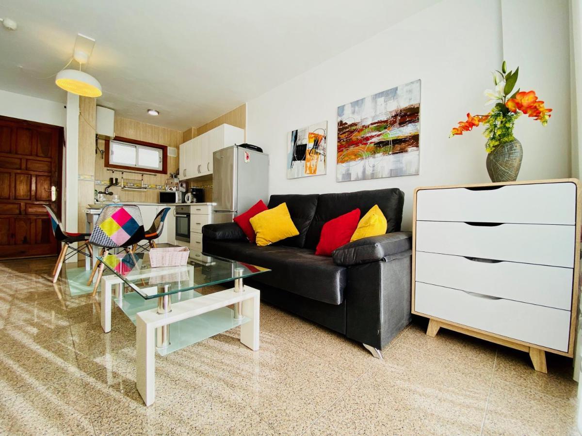 Orange And White Apartment In Yumbo San Bartolome de Tirajana  Exterior photo