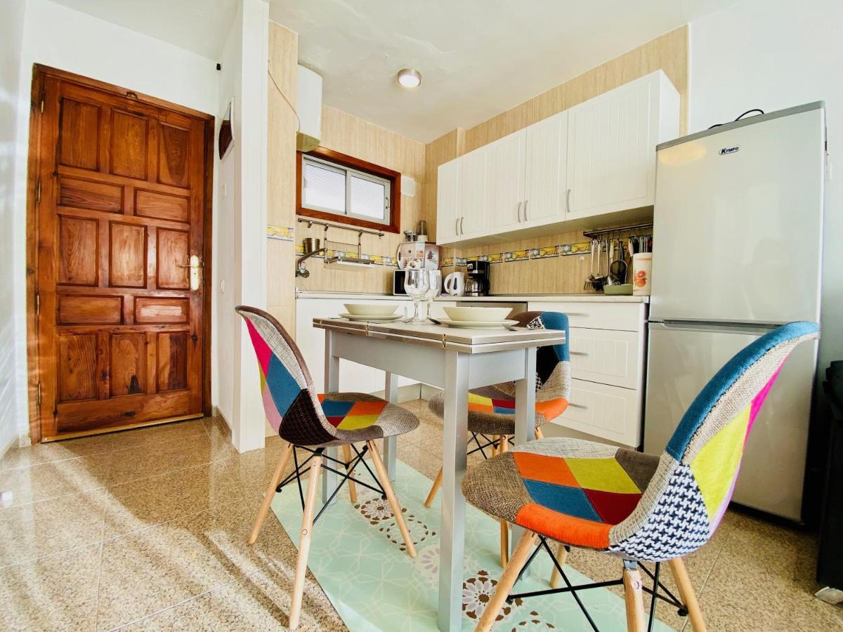 Orange And White Apartment In Yumbo San Bartolome de Tirajana  Exterior photo