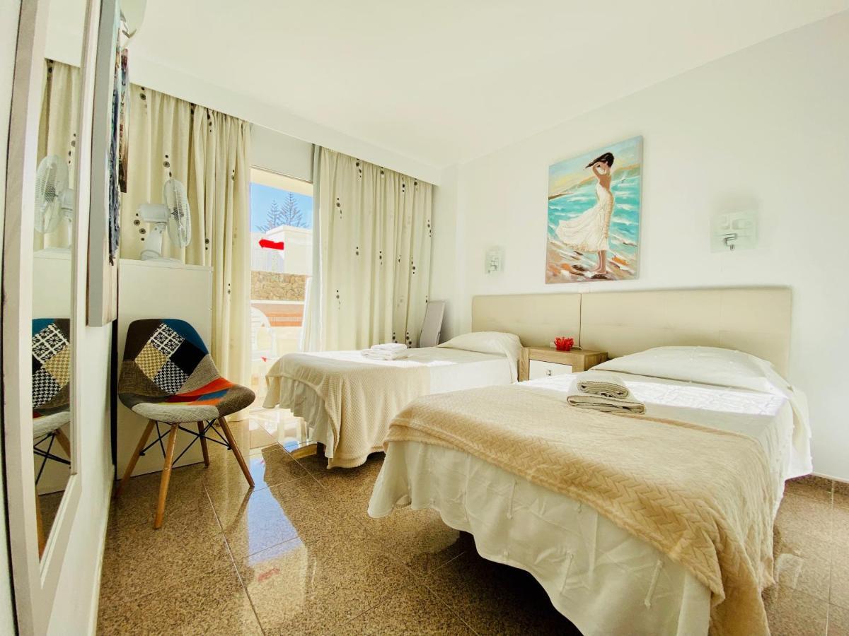 Orange And White Apartment In Yumbo San Bartolome de Tirajana  Exterior photo